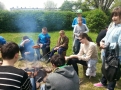 Wiosenne nowalijki i grill w ogrodzie