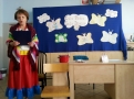 Kolejny dzień czytania z młodszymi przedszkolakami CPCD